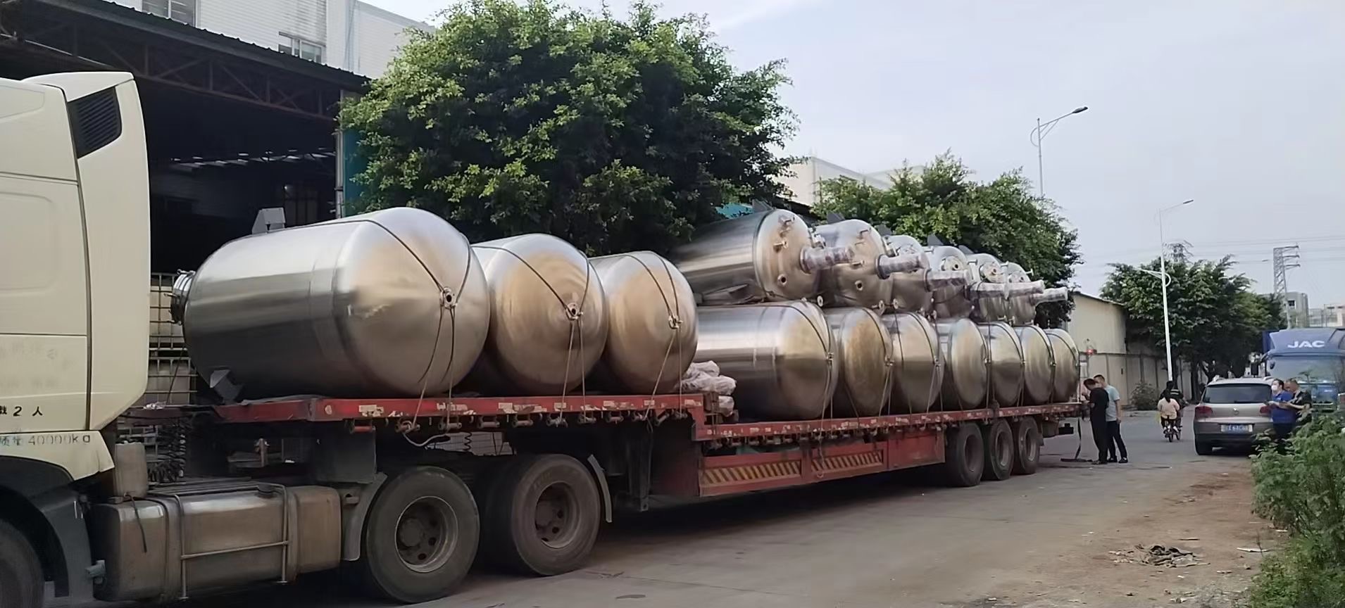 發(fā)往 迪拜 阿聯(lián)酋 化工反應釜攪拌釜 及配套設備采購(圖11)